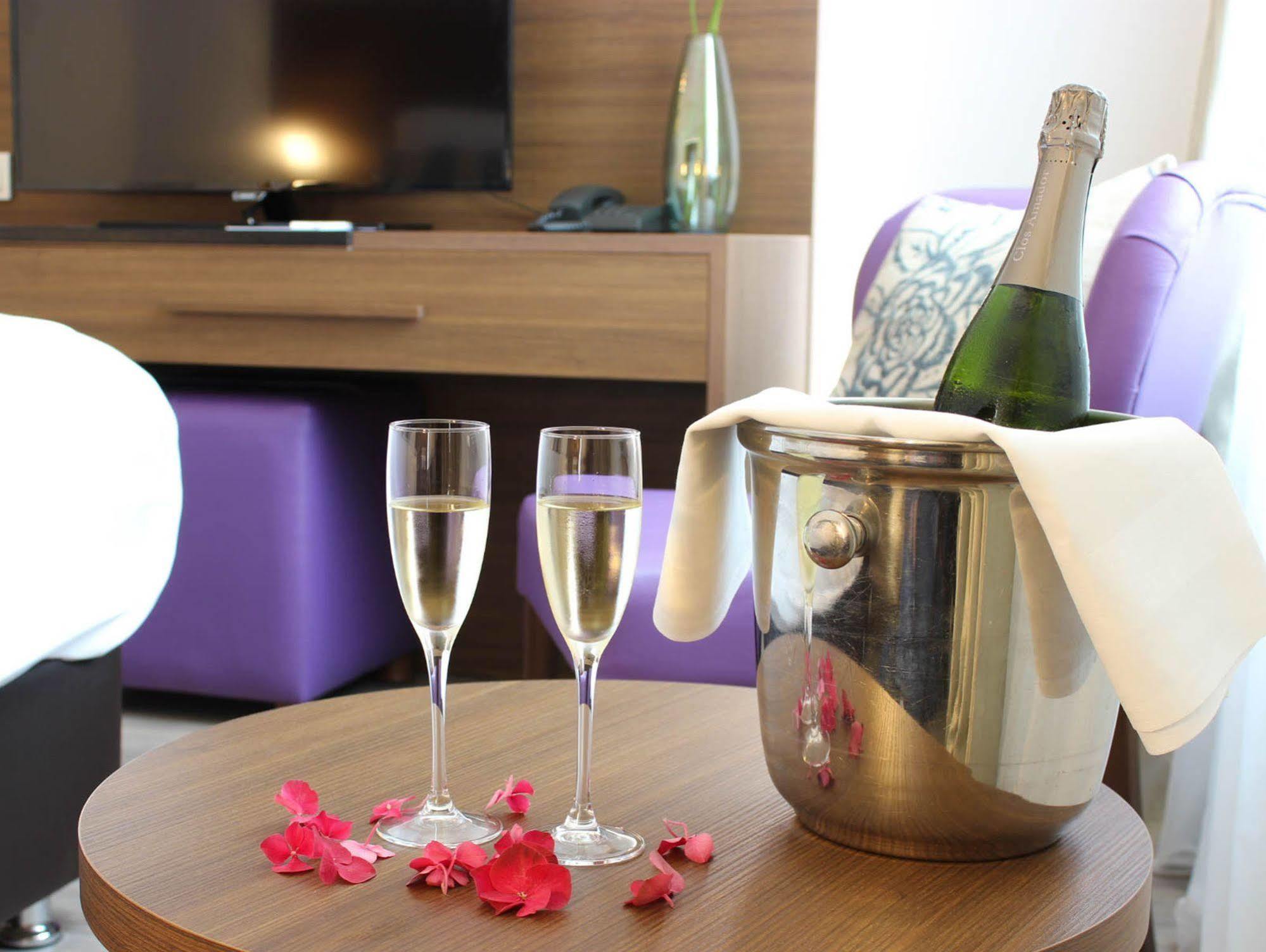 אוסטרהוט A-Hotel Oosterhout מראה חיצוני תמונה
