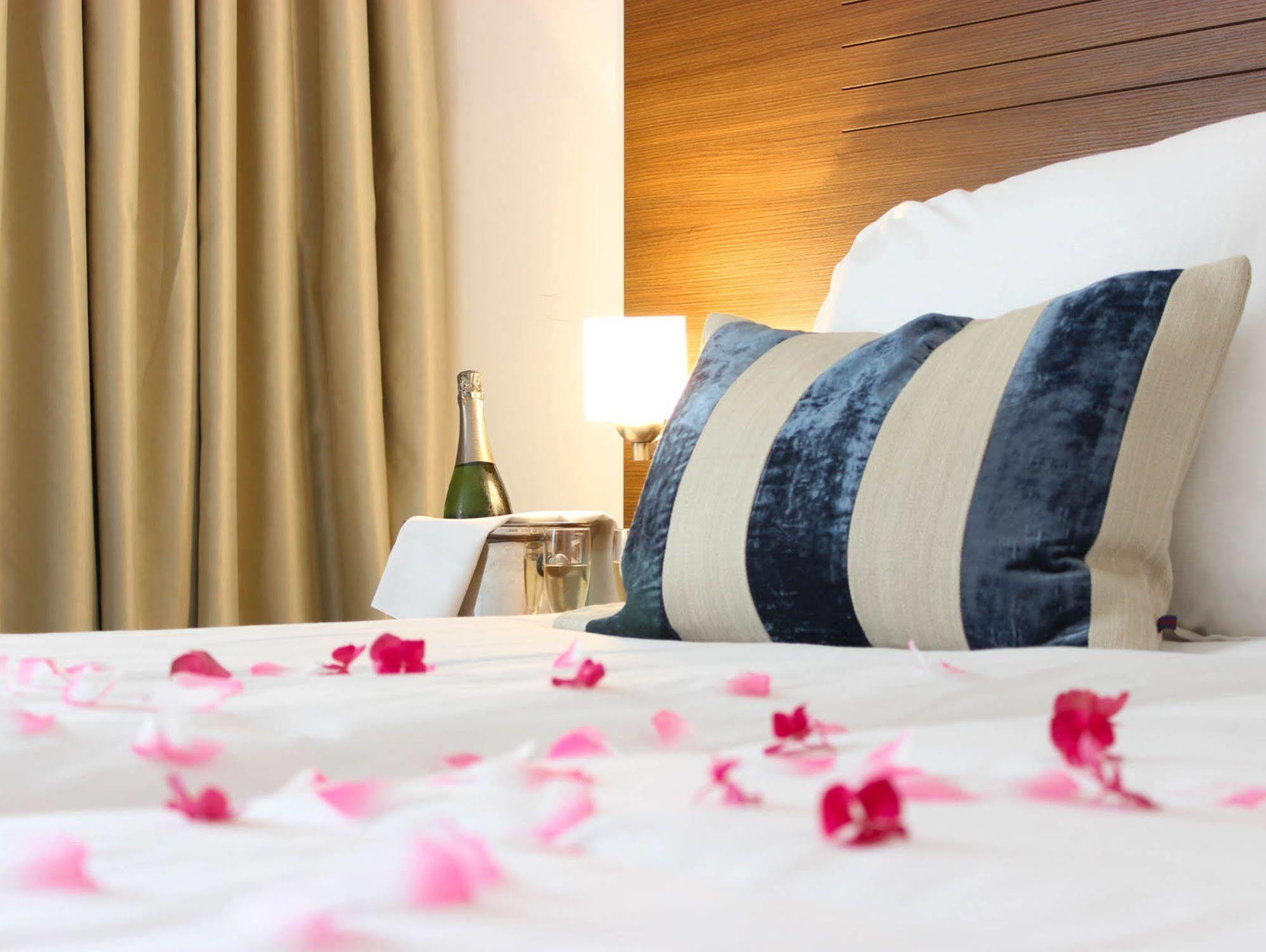 אוסטרהוט A-Hotel Oosterhout מראה חיצוני תמונה